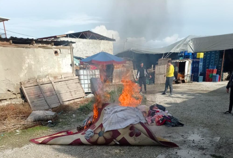 Duyanın ağzı açık kalıyor! Tüyler ürperten olay evlerine giremiyorlar - Resim: 4