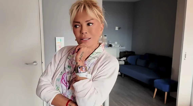 Semiramis Pekkan peruğa veda etti! Kanser tedavisi sonrası ilk karesi olay oldu - Resim: 4