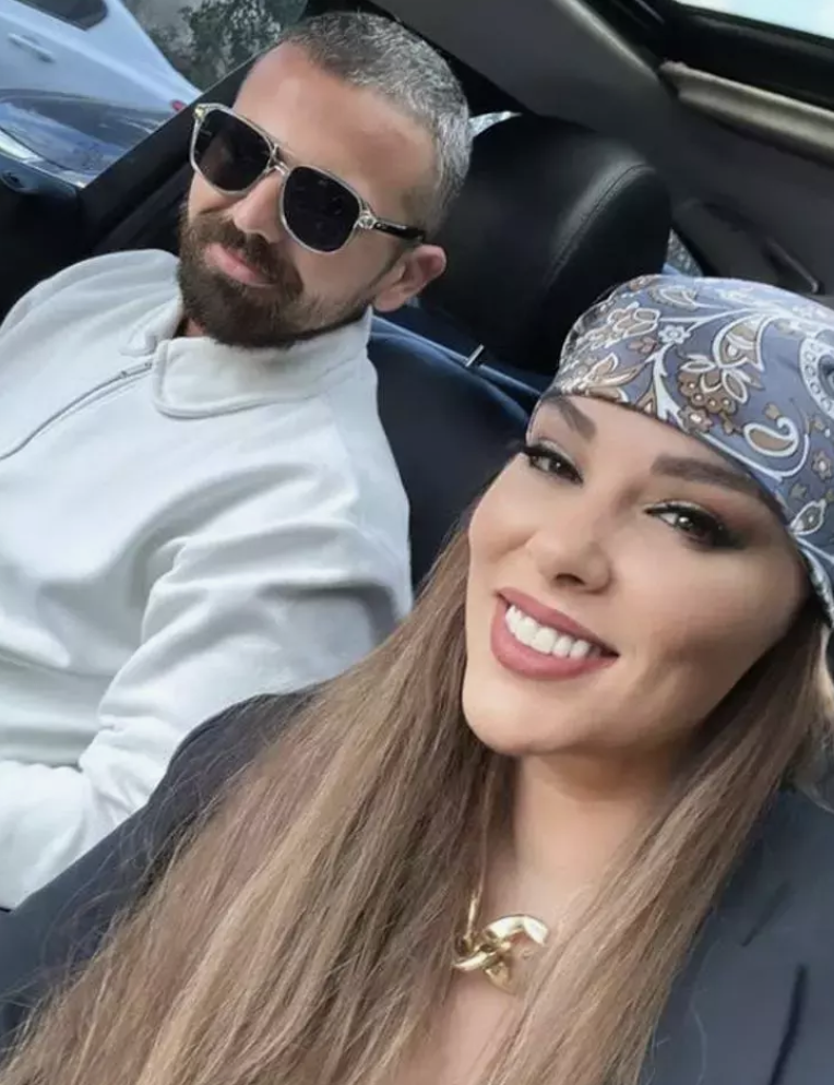 Ferdi Tayfur'un kızı Tuğçe Tayfur'dan kocasına olay sözler! "Ne çektiğimi bir ben bir allah biliyor" - Resim: 4