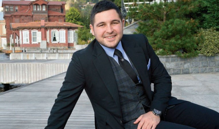 Özge Ulusoy'dan ayrılmak yaradı Hacı Sabancı'nın son haline bakın - Resim: 1