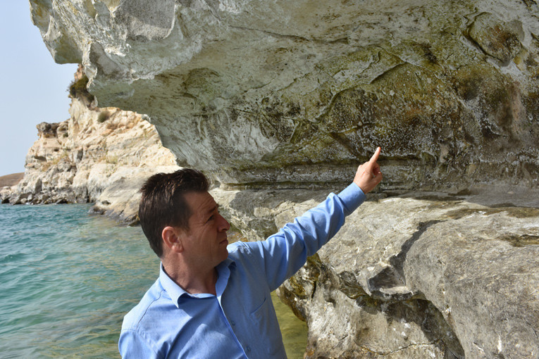 Tesadüfen bulundu! Kıyafetleriyle suya atladılar - Resim: 2