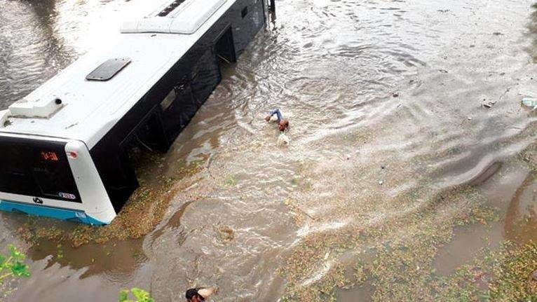 Sinem Kobal doluya nasıl yakalandı az kalsın... - Resim: 1