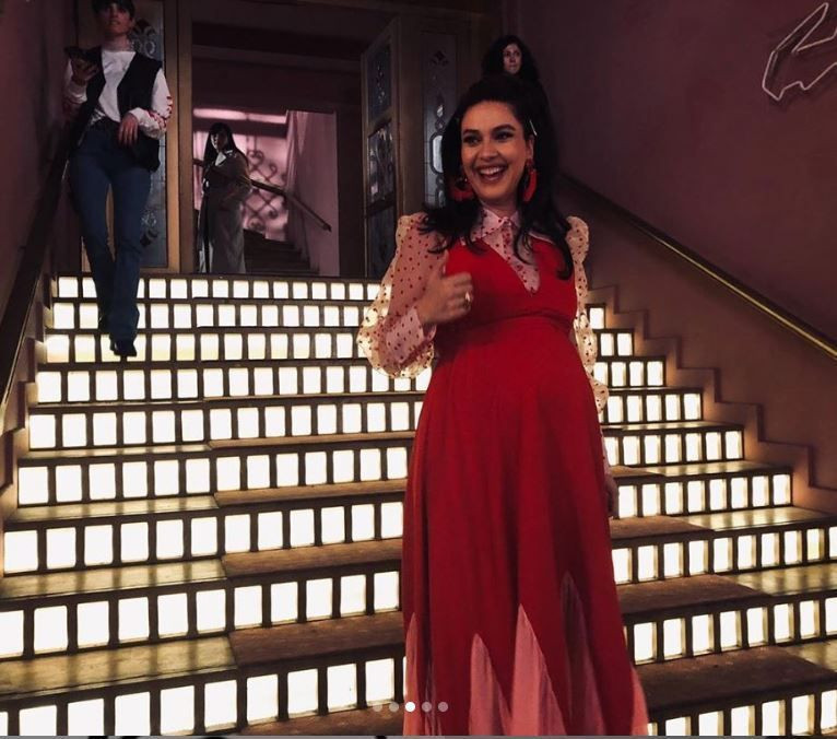 Bergüzar Korel klibinde eşi Halit Ergenç ile rol aldı "baby shower gibi klip çektik" - Resim: 4