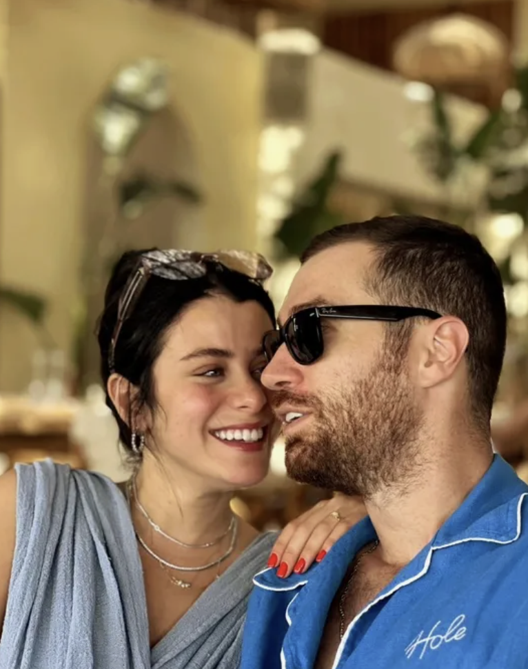 İlayda Alişan ve Oğulcan Engin tatile çıktı! Romantik karelerine beğeni yağdı - Resim: 1