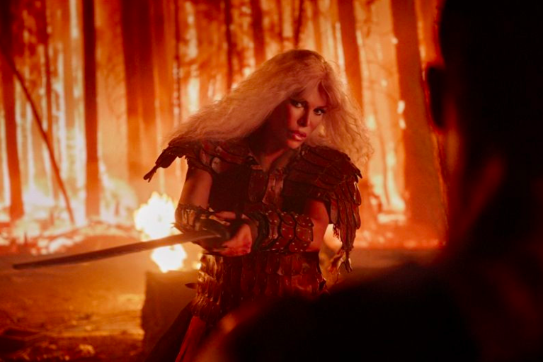 Ebru Gündeş Hadise Zeynep Bastık İrem Derici'ye fark attı! Zirveye bakın kim yerleşti: Yıllar sonra... - Resim: 4