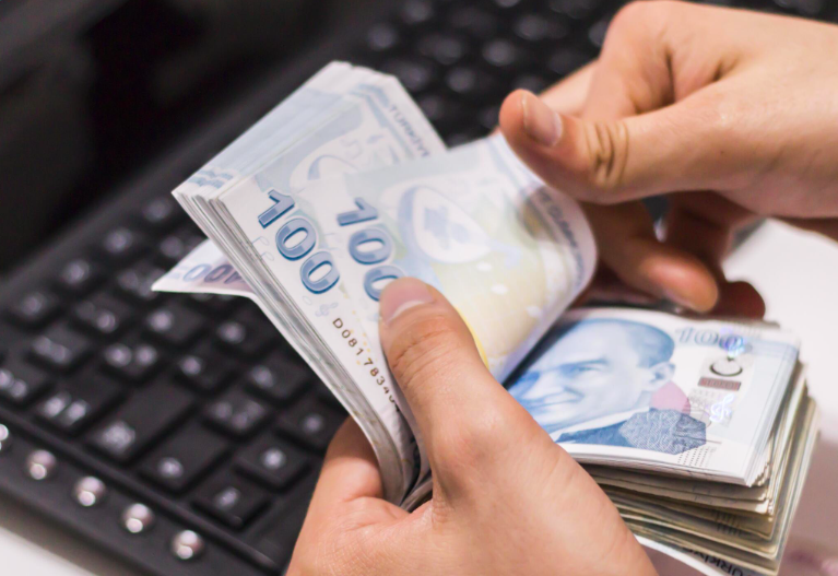 Memur ve emekli maaşları yine değişiyor! 3600 ek göstergeyle kim ne ne alacak? - Resim: 1