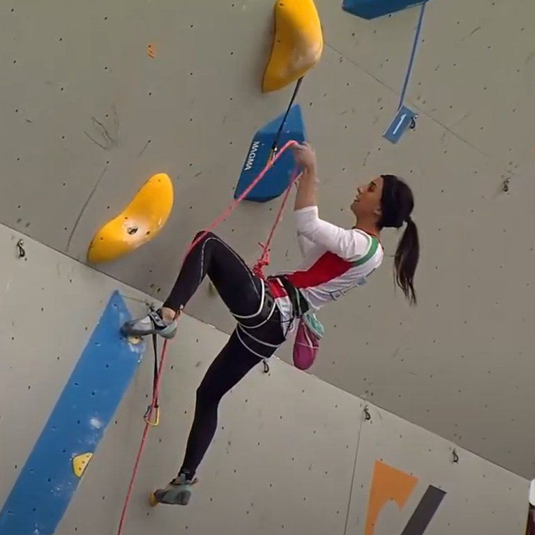 İranlı kadın sporcu başörtüsünü çıkarıp yönetimi delirtmişti! Ev hapsine alınmış, senet imzalatılmış - Resim: 2