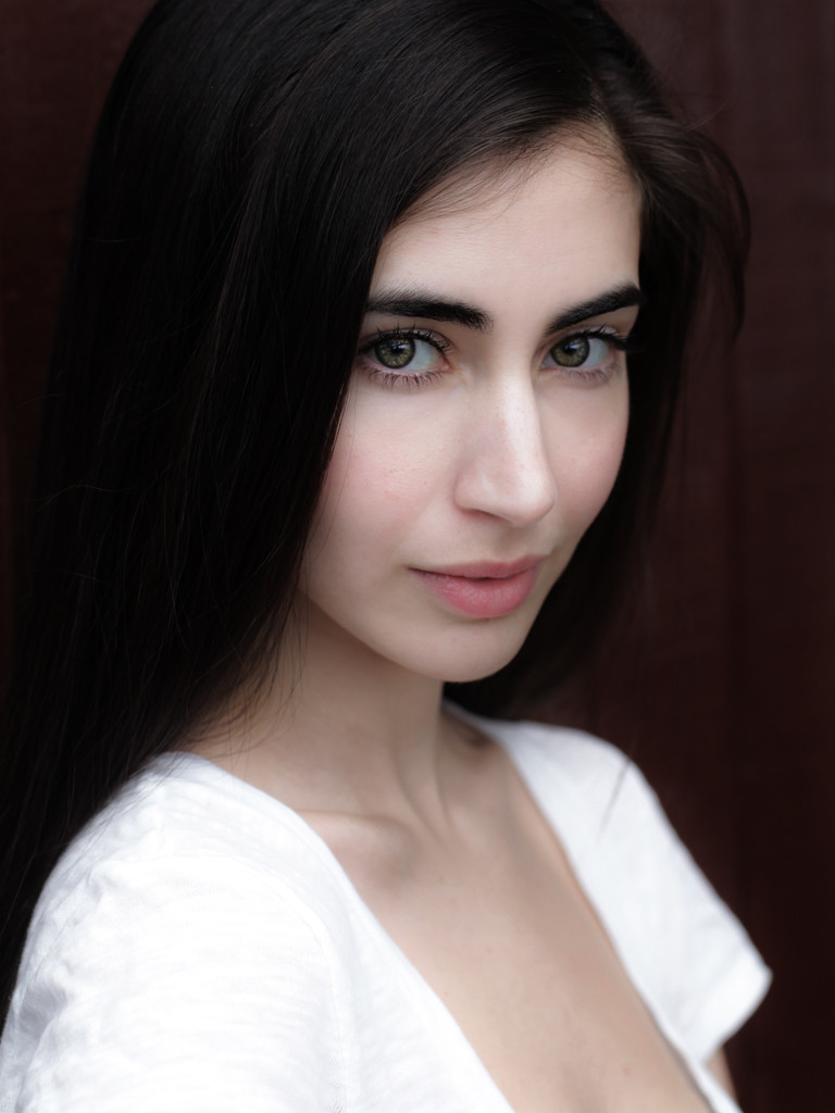 Türk kızı Dilan Holywood yolcusu - Resim: 1