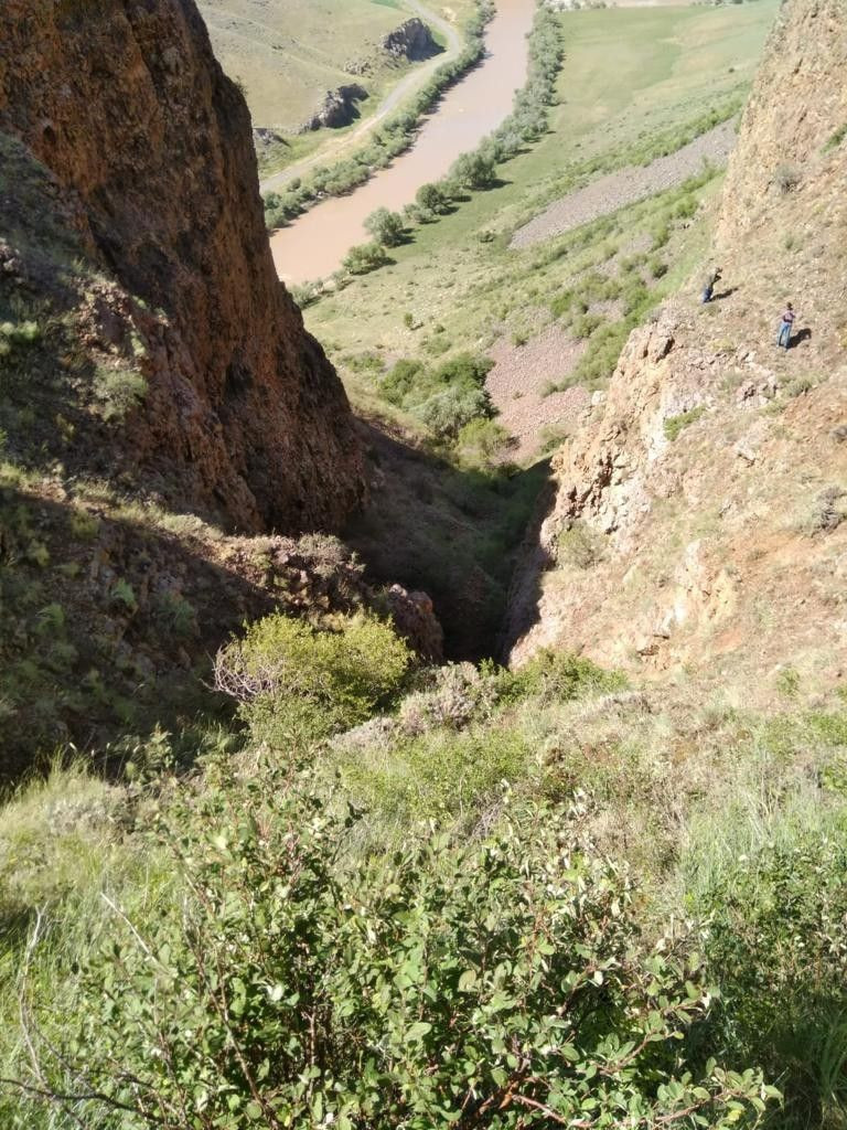 Doludan kaçan hayvanlar uçurumdan yuvarlanıp telef oldular - Resim: 2