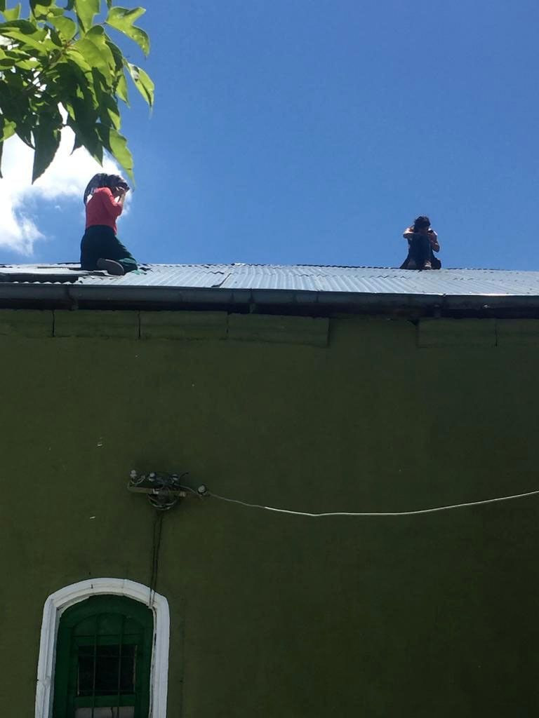 Kars'ta intihar etmek isteyen kız çocuğu itfaiye eri tarafından böyle kurtarıldı - Resim: 2