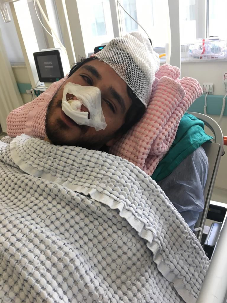 Isparta'da baba ve oğlunun doktoru dövdükleri anlar güvenlik kamerasında! - Resim: 4