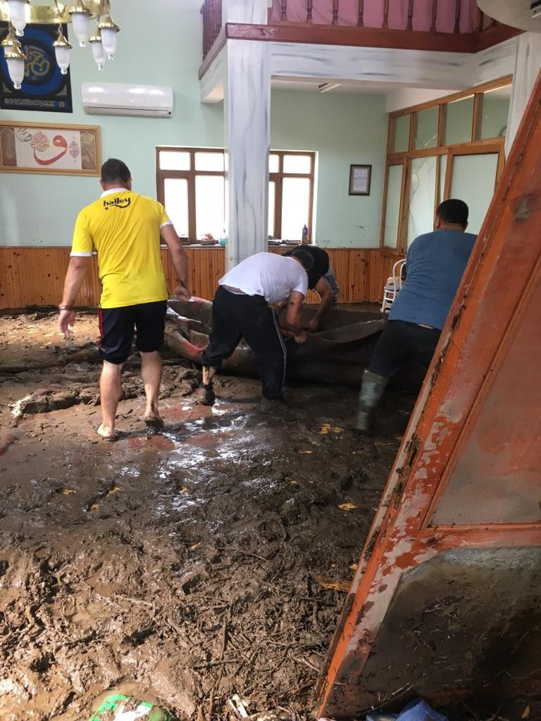 Hiçbir yardımın ulaşmadığı iddia eden köylüler yardım bekliyor! - Resim: 3