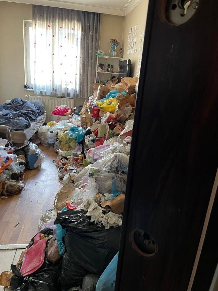 Bursa çöp ev olayı! Kapıyı açtıklarında Cem Muhammed bunu söylemiş işçiler şoke olmuş - Resim: 1