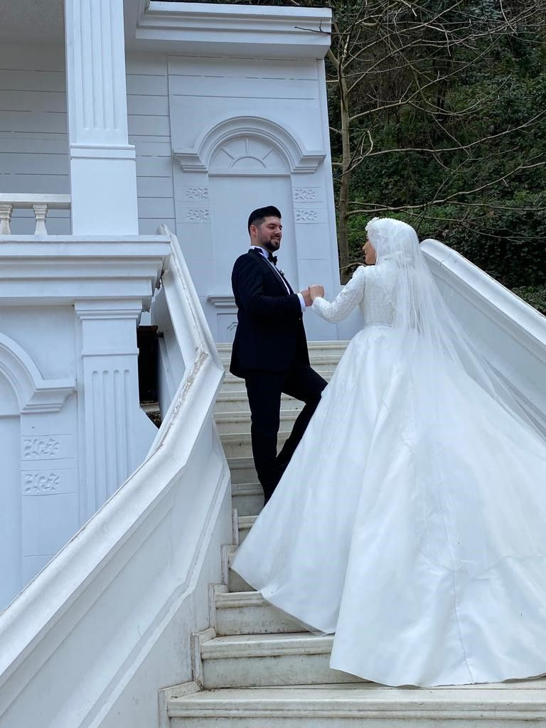 Yeni evli çift balayı tatilinde otel odasında ölü bulundu damadın dayısı ölüm nedeniyle ilgili konuştu - Resim: 1