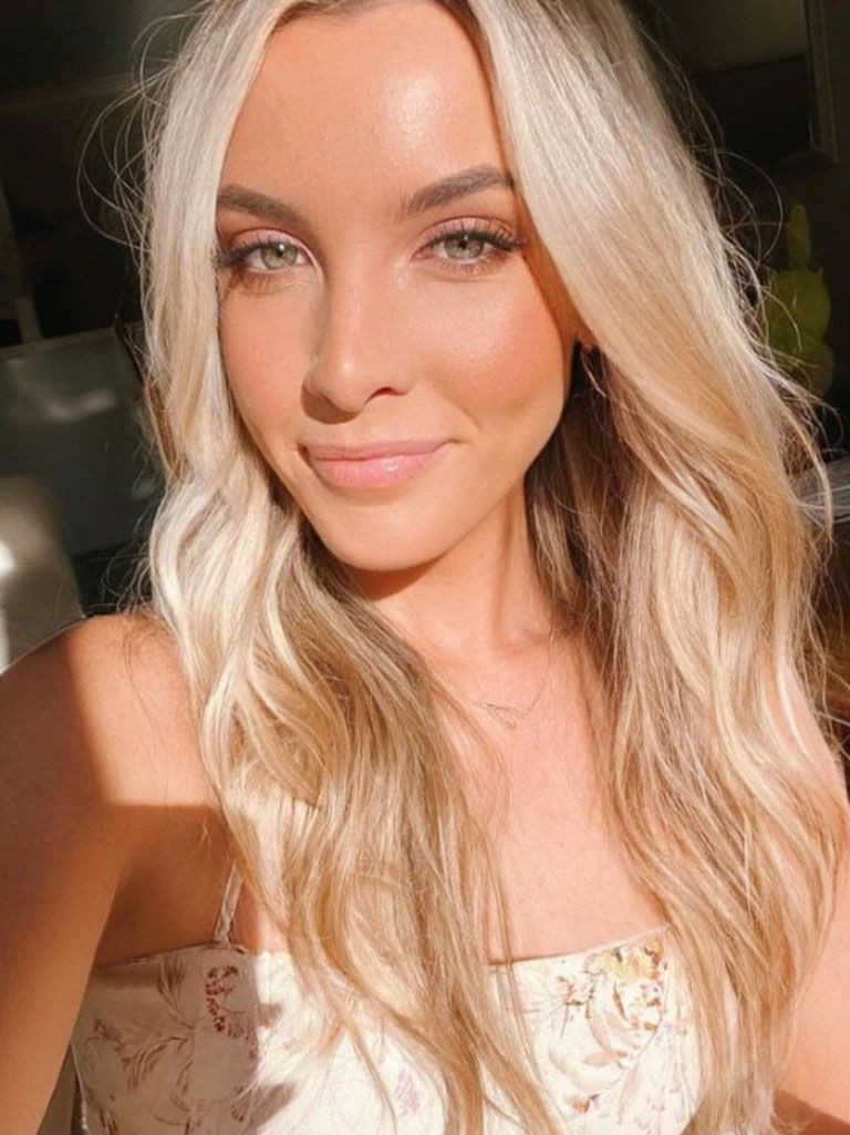 Avustralya vizesini alan damat gelini bırakıp kaçtı! Gelin boş eve dönünce fark etti - Resim: 1