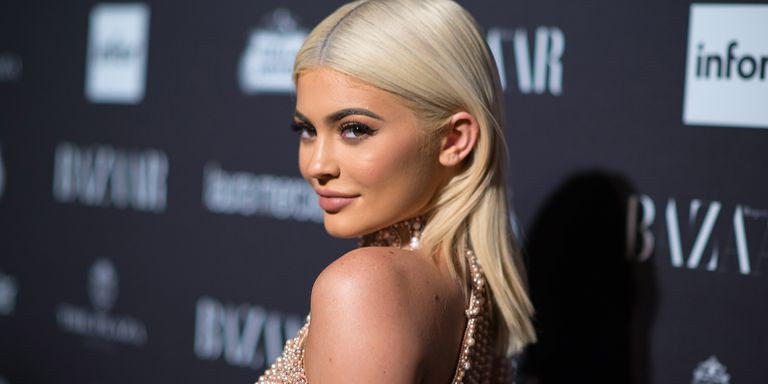 Kylie Jenner, Mark Zuckerberg'in rekorunu kırdı - Resim: 2