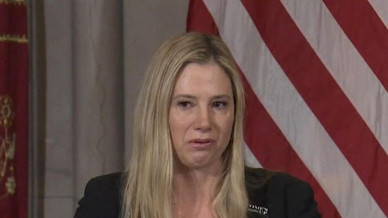 Ünlü oyuncu medya patronu tarafından tecavüze uğramış! Gözyaşları içinde anlattı - Resim: 1