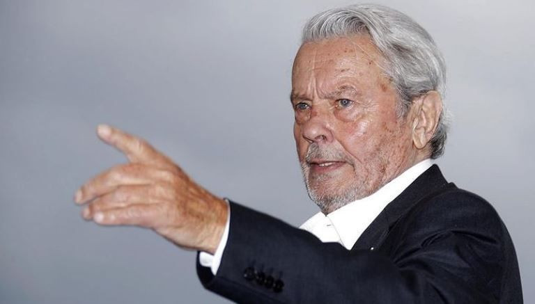 Dünyanın en yakışıklı erkeğiydi Alain Delon ötenazi istiyor Alain Delon kimdir kaç yaşında - Resim: 3