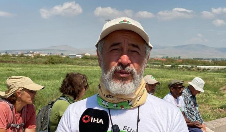 Hollanda’dan yola çıkan grup, Türk rehber ile eski hac yolunu takip ederek Türkiye'nin tarihi değerlerini yürüyerek geziyor - Resim: 3