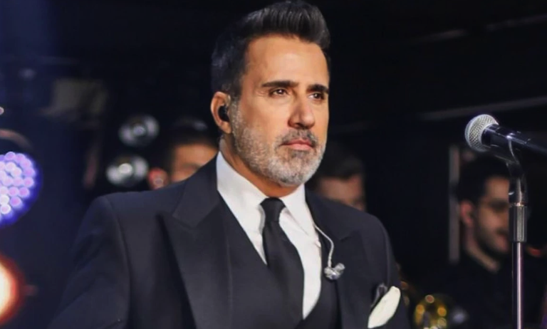 Emrah, küçük oğlunu paylaştı! Gören herkes aynı yorumu yaptı: ''Aynı Küçük Emrah'' - Resim: 1