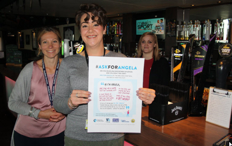 Angela nerede sorusu tacizden kurtarıyor - Resim: 3