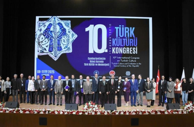 Bilim insanları Türk kültür mirası için buluştu - Resim: 2