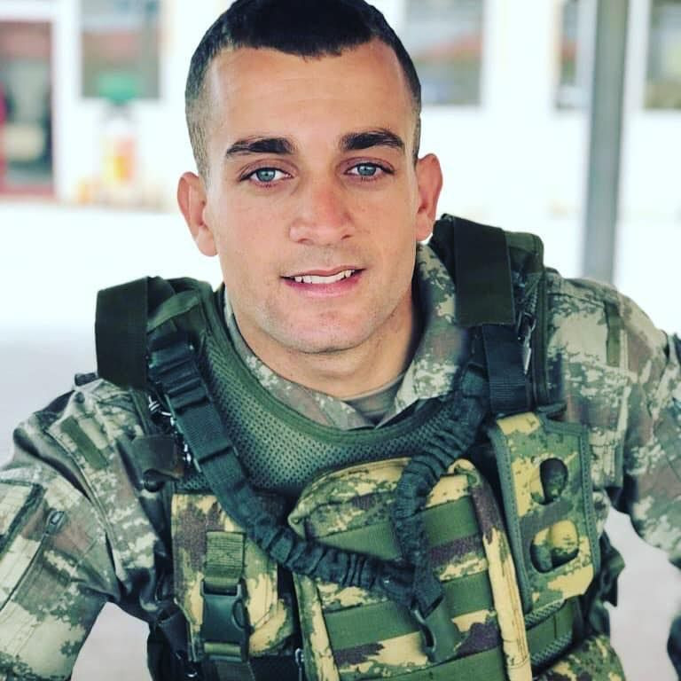 İdlib kahramanlarına veda ettik! Şehit askerlerimiz sonsuzluğa uğurlandı - Resim: 2