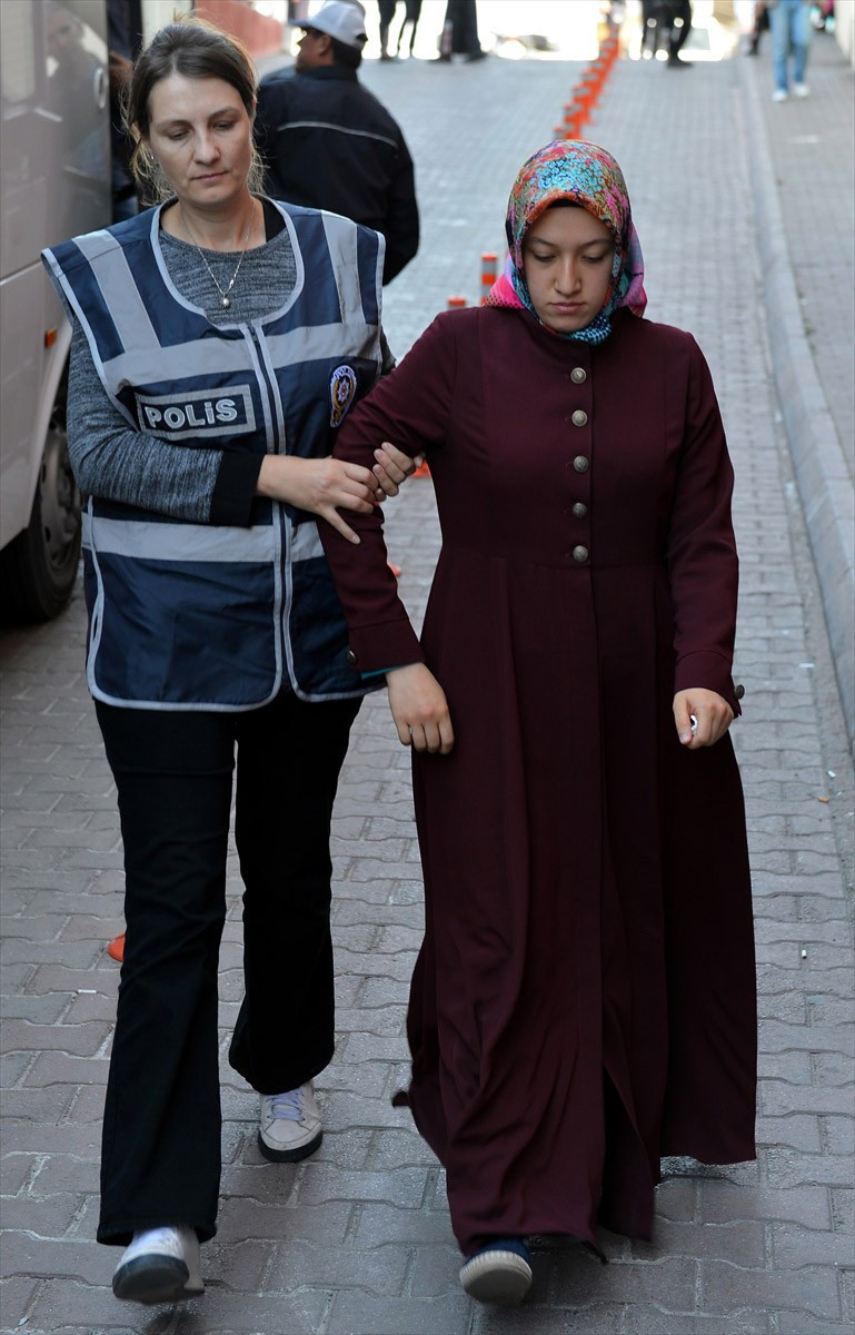 Şifreli yazışan FETÖ ablaları! ByLock gözaltılarına bakın - Resim: 2