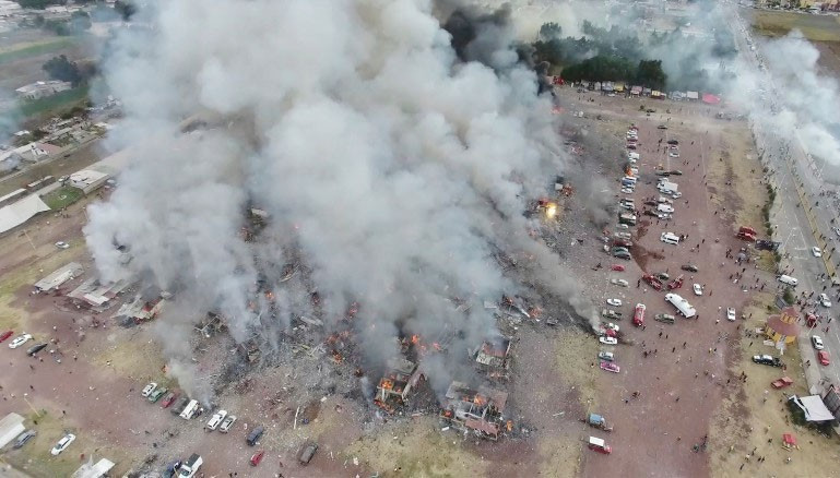 Halk pazarında patlama 31 kişi öldü - Resim: 4