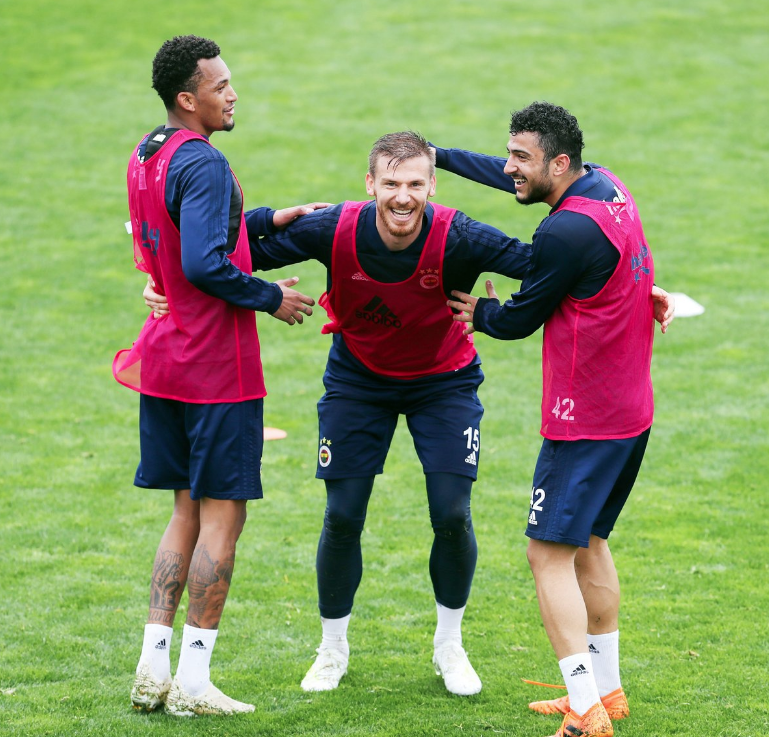 Derbiye 3 gün kala Terim'in yüzü gülüyor Yanal düşünceli - Resim: 2