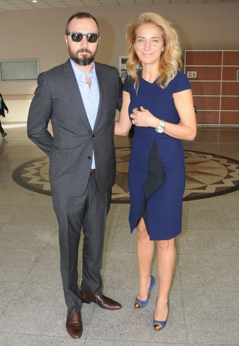 Bülent Ersoy gelinin yerine geçti - Resim: 4