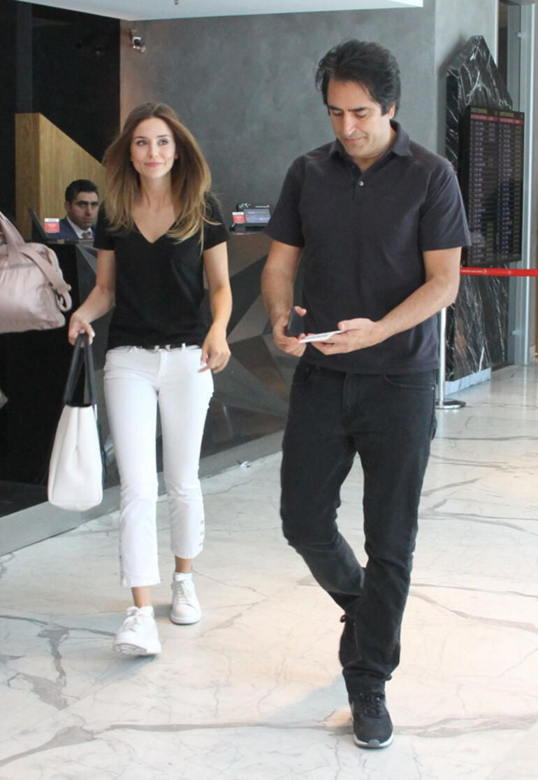 Mahsun Kırmızıgül'ün oğlu sarışın güzelle yakalandı! O da aynı babası gibi bakıyor - Resim: 4