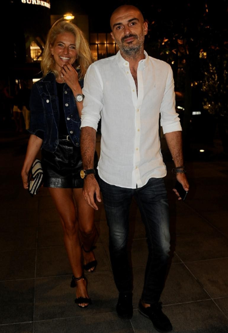 Burcu, sevgilisini öpücüklere boğdu - Resim: 4