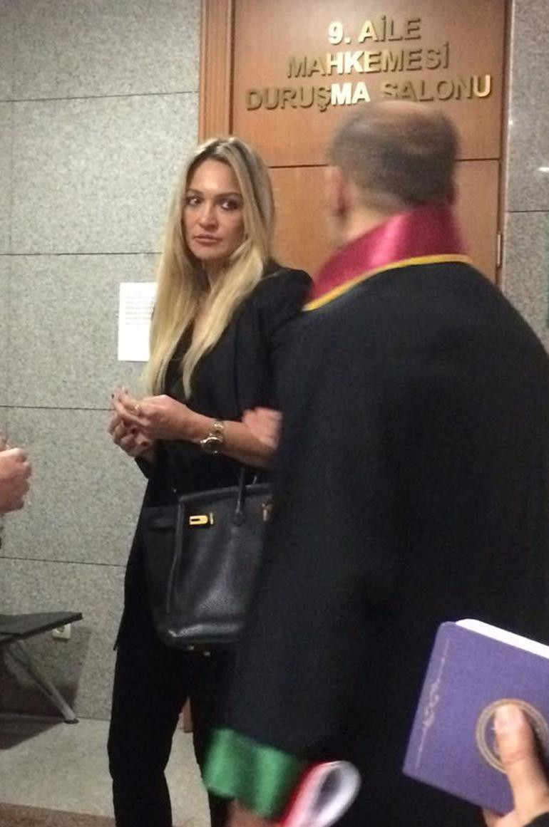 Tugay Kerimoğlu eşi Etkin Ünal'dan boşandı! 25 yıllık evlilik tek celsede bitti - Resim: 3