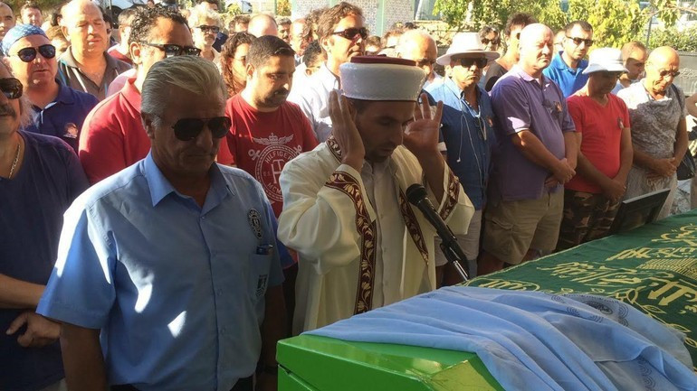 Naşide Göktürk son yolculuğuna uğurlandı - Resim: 2