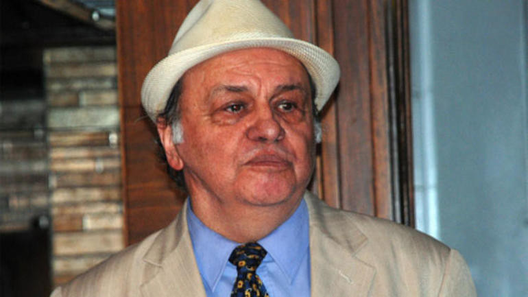 Usta oyuncu ölümle pençeleşiyor! Kızının paylaşımı yürekleri dağladı - Resim: 1