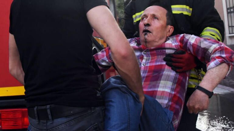 Konya'da dumandan etkilenen 6 kişiyi itfaiye kurtardı - Resim: 1