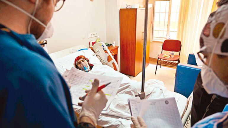 İşte Kırmızı Oda! Doktorlar sokağa çıkanları uyarıyor: Yükümüz her gün artıyor - Resim: 3