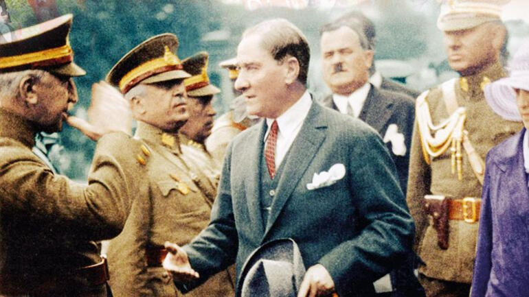 Bugün 19 Mayıs1 Bayrağını al saat 19.19’da balkon ve pencerelerde buluşuyoruz - Resim: 2