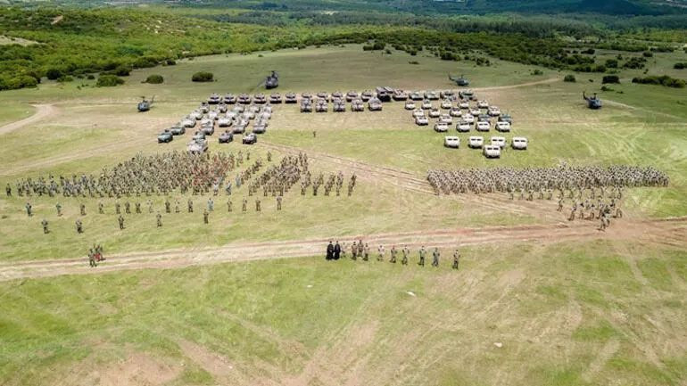 Yunanistan'ın havası söndü! ABD Türkiye sınırındaki silahlarını geri götürüyor! Uzunluğu tam 290 metre... - Resim: 4