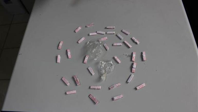 Bunu da gördük! Saçından çıkanlar şaşkına çevirdi - Resim: 2