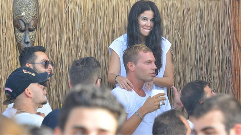 Asena Atalay fena dağıttı!  - Resim: 2