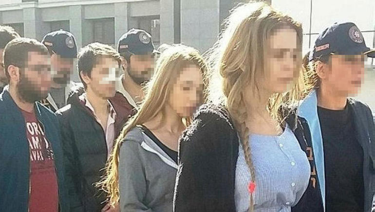 Ünlülere şantaj yapan çetenin yazışmaları ortaya çıktı - Resim: 1