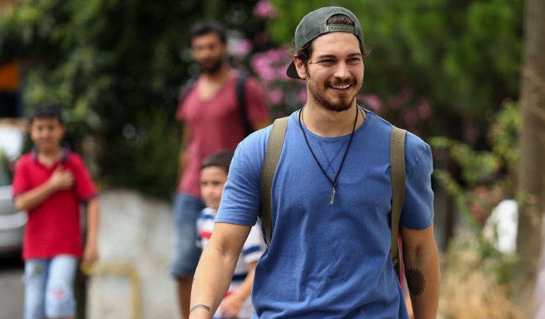 Karizması tarihe karıştı! Çağatay Ulusoy'un ortaya çıkan kilolu halleri sosyal medyayı salladı - Resim: 3