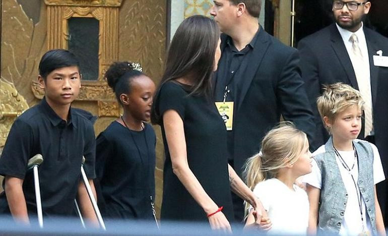 Angelina Jolie bu günlerde çok mutlu - Resim: 3