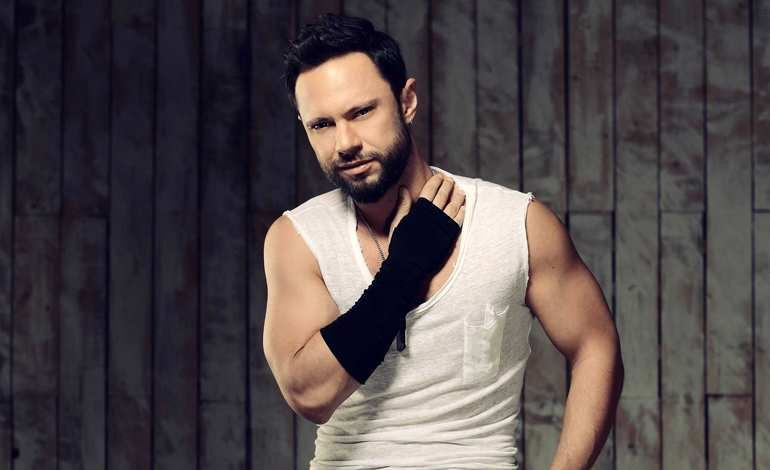 Şarkıcı Özgün 15 Temmuz gecesini anlattı! Hain darbe girişimi esnasında sahnedeydi - Resim: 1