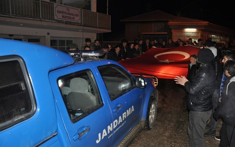 Jandarmaya gençlerden ihbarlı sürpriz - Resim: 2