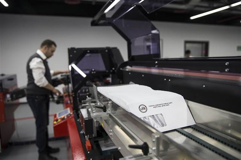 Yeni kimlik kartları dağıtımı bugün başlıyor! İşte yeni ücreti - Resim: 4