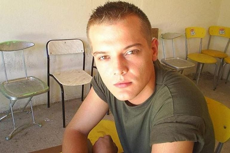 Arda Kural'dan aşk pozu! Son hali herkesi şaşırttı bakın sevgilisi kim - Resim: 4