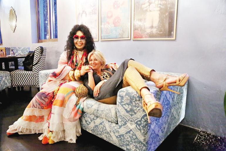 Bülent Ersoy yine boş durmadı "Gırtlağınıza yapışırım!" - Resim: 1